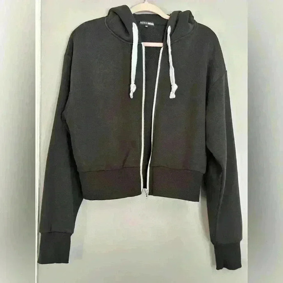 Fashion Nova Chill Mode Hoodie and Jogger Set (210) - Picture 7 of 13